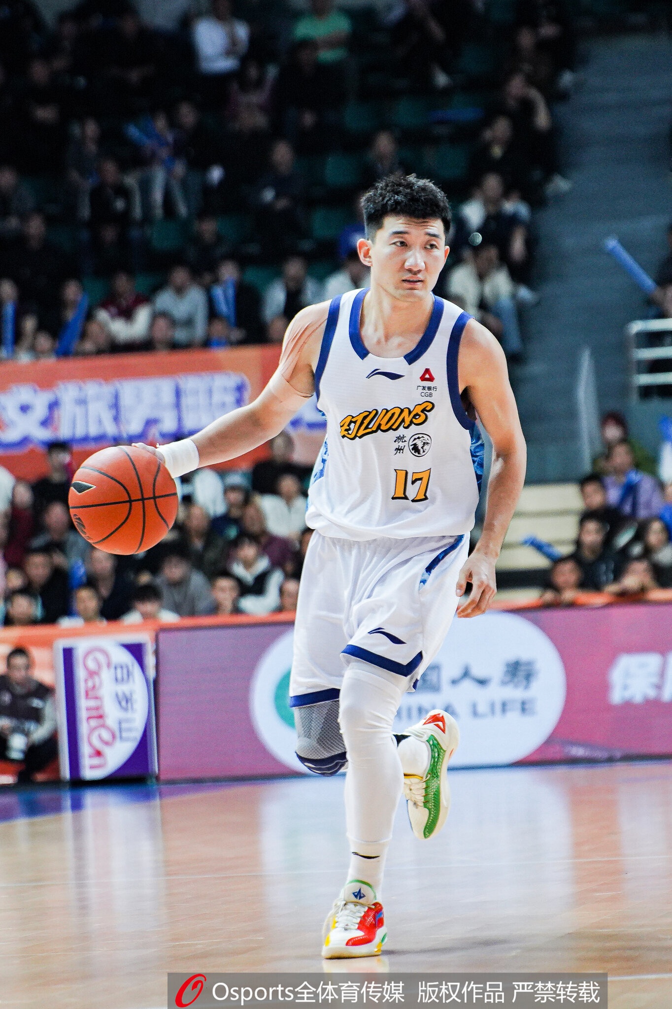 九游娱乐-差距很大！广厦11次抢断&amp;山西仅1次 失误广厦5-16山西